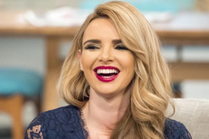 Read more about the article Best Long-Lasting Weightless Foundation Review