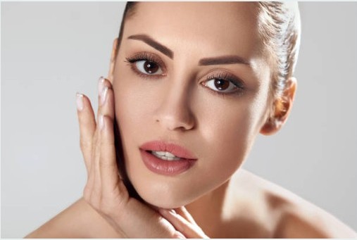 Read more about the article Best Day and Night Cream for Glowing Skin Reviews